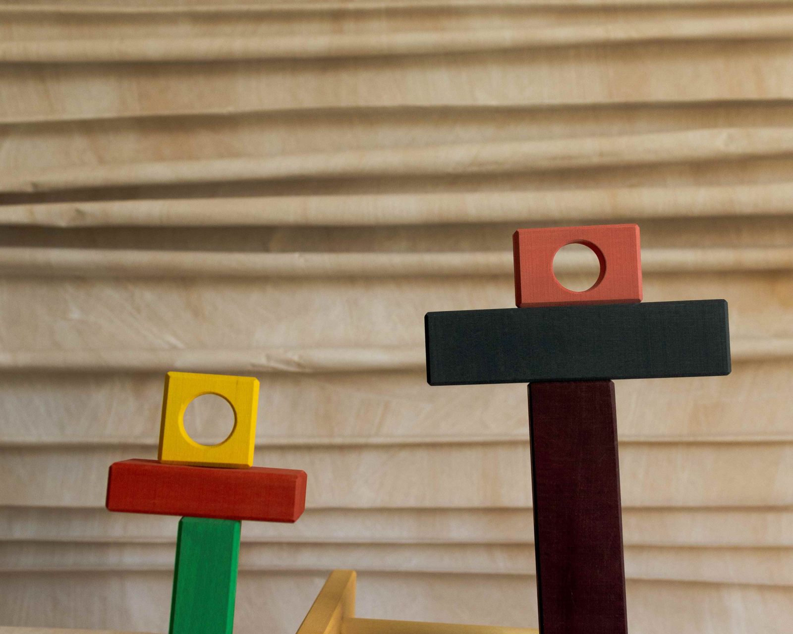 Toyto Blocks Stacking Tower - Ξύλινο Παιχνίδι Στοίβαξης & Ανακάλυψης