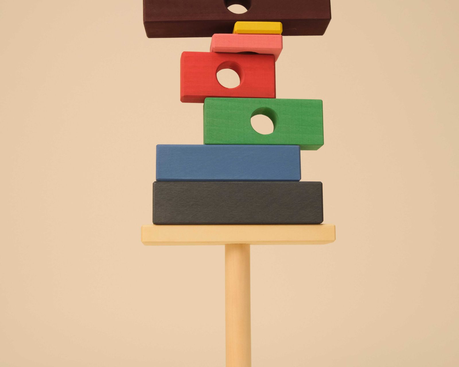 Toyto Blocks Stacking Tower - Ξύλινο Παιχνίδι Στοίβαξης & Ανακάλυψης