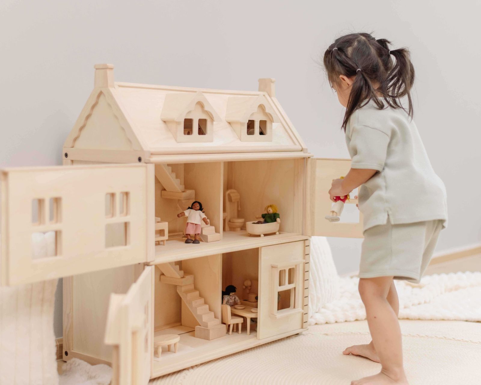 PlanToys Βικτωριανό Κουκλόσπιτο - Ξύλινο Κουκλόσπιτο 3 ορόφων