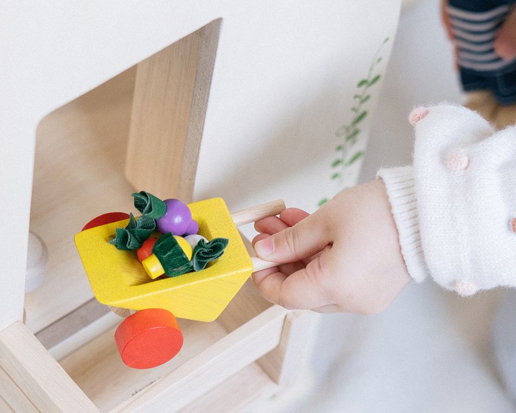 PlanToys Οικολογικό Κουκλόσπιτο - Ξύλινο & Επιπλωμένο