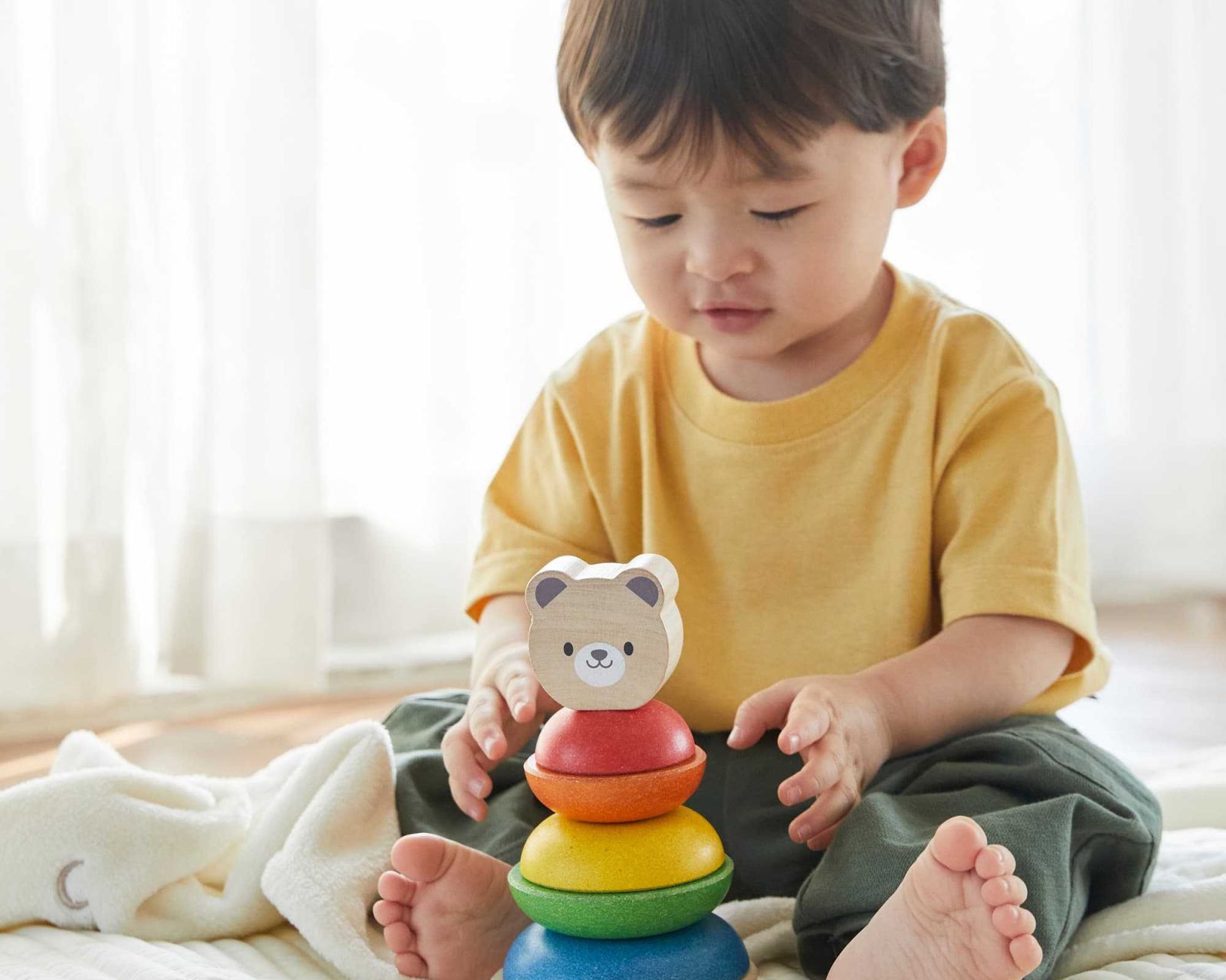 PlanToys Πυραμίδα Κρίκων Αρκουδάκι - Ξύλινο Παιχνίδι Στοίβαξης