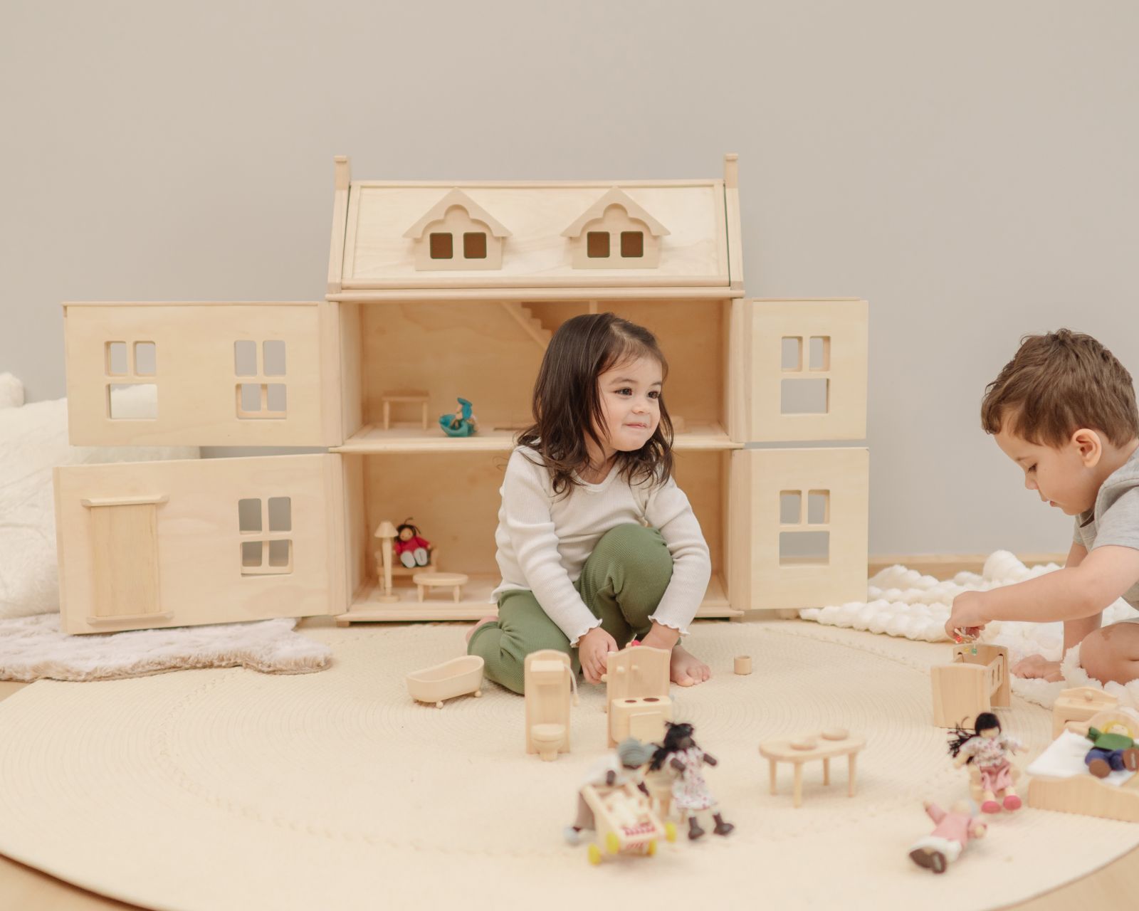 PlanToys Βικτωριανό Κουκλόσπιτο - Ξύλινο Κουκλόσπιτο 3 ορόφων