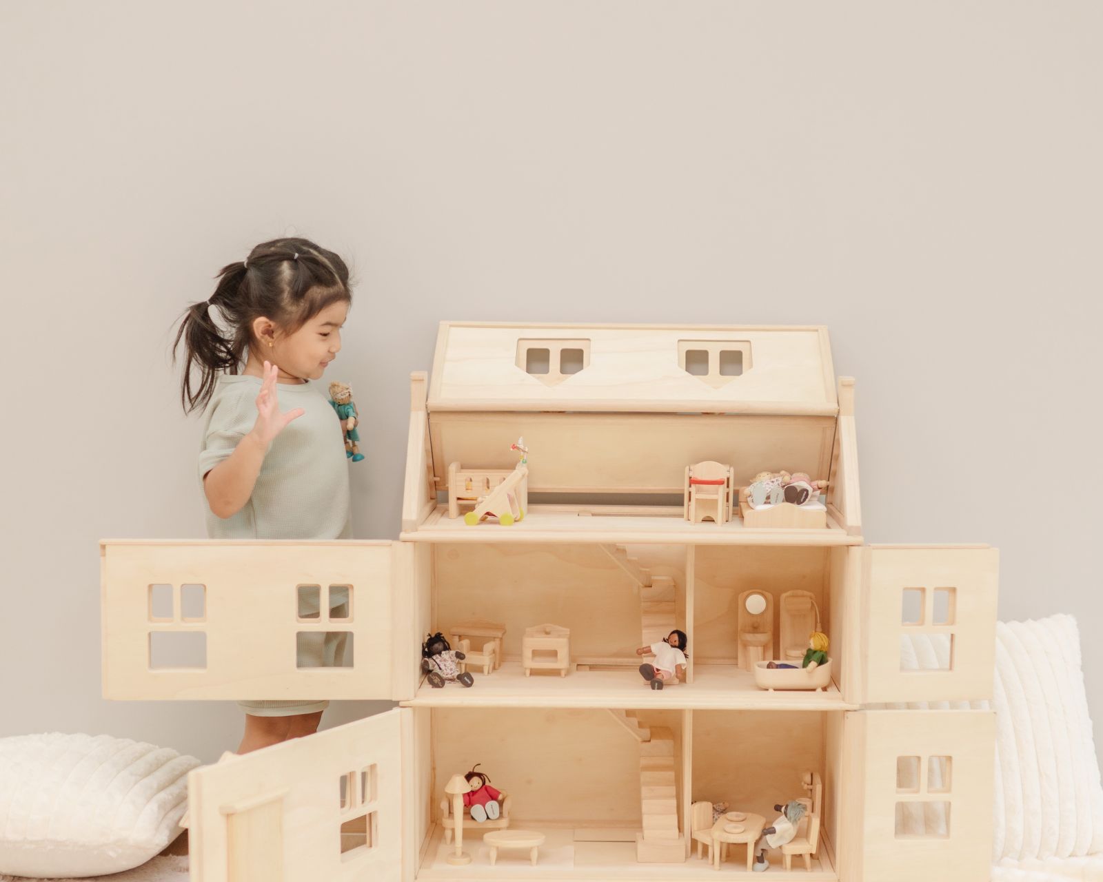 PlanToys Βικτωριανό Κουκλόσπιτο - Ξύλινο Κουκλόσπιτο 3 ορόφων