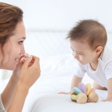 PlanToys Αυτοκινητάκι Μωρού Παστελ - Ξύλινο Αισθητηριακό Παιχνίδι